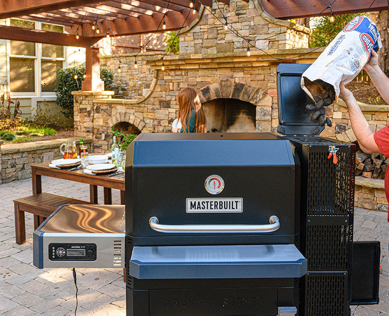 masterbuilt-gravity-series-1050-digital-charcoal-grill-smoker-8